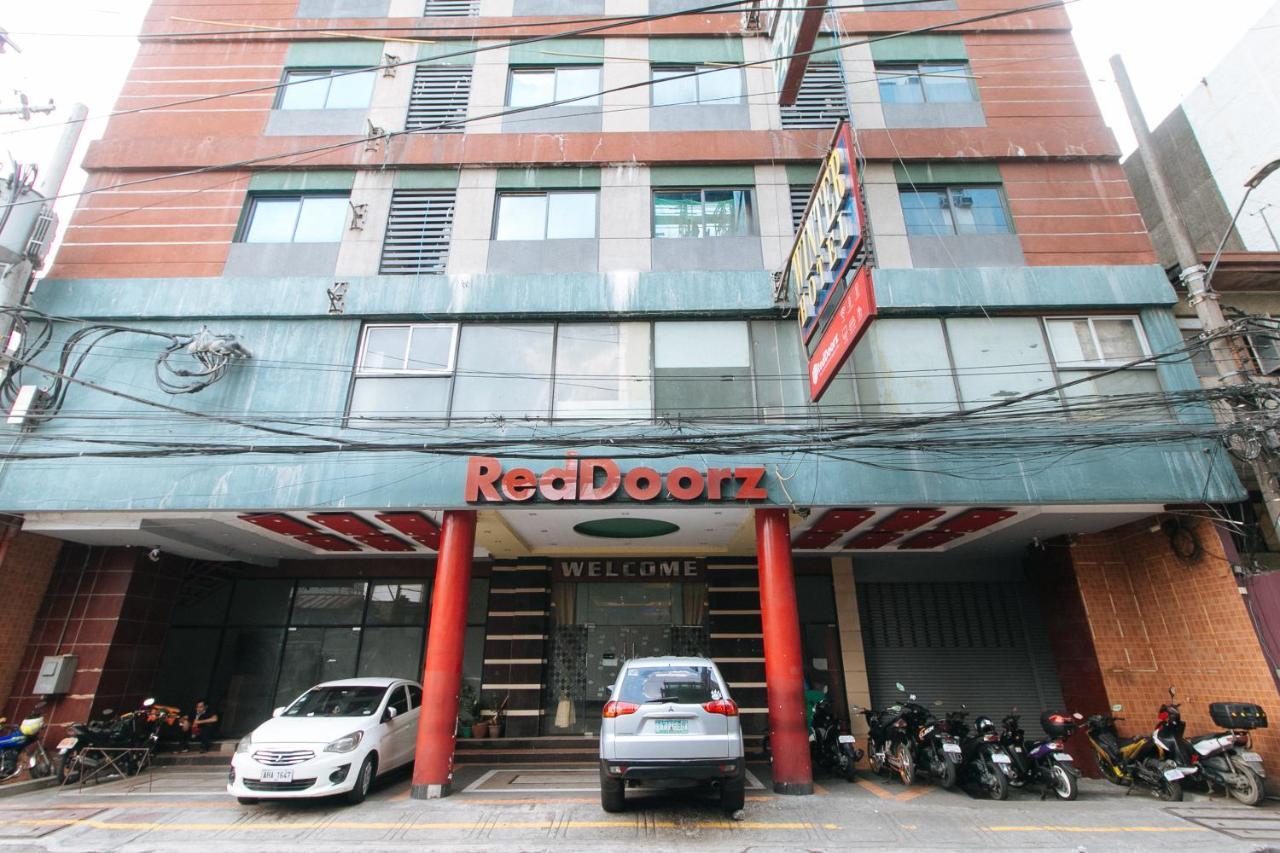 Reddoorz At Winter Hotel Araneta Quezon City Buitenkant foto