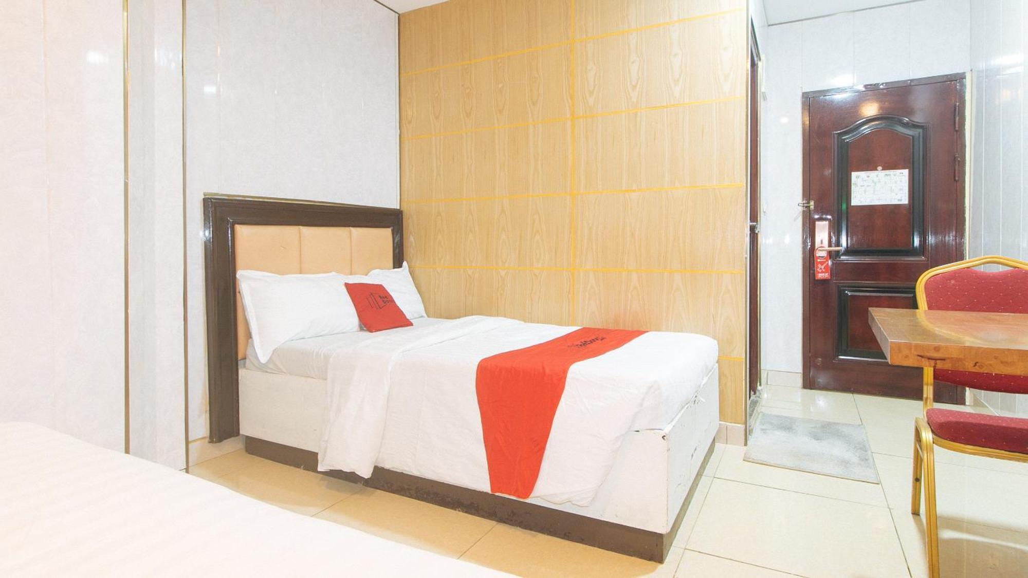 Reddoorz At Winter Hotel Araneta Quezon City Buitenkant foto